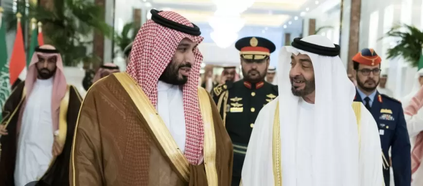 ولي العهد السعودي يستقبل الشيخ محمد بن زايد قبيل انطلاق قمة الخليج - آسيان ⁧‫