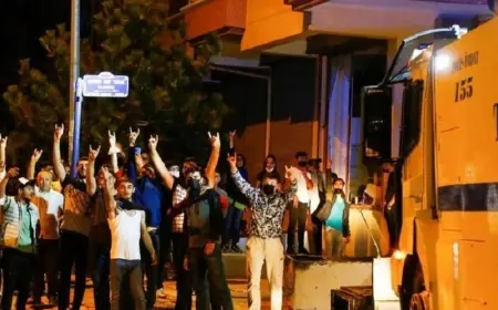 مهاجمة متاجر وممتلكات تعود لسوريين في تركيا إثر مزاعم عن تحرش شاب سوري بقاصر