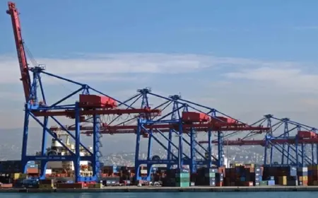 اجتماع لتحديث معايير الأمن والسلامة في مرفأ بيروت