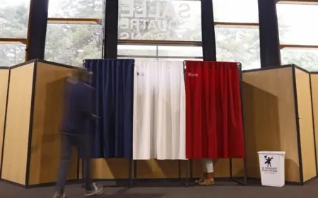 مستقبل فرنسا السياسي.. حكومة تكنوقراط أم انتخابات مبكرة؟