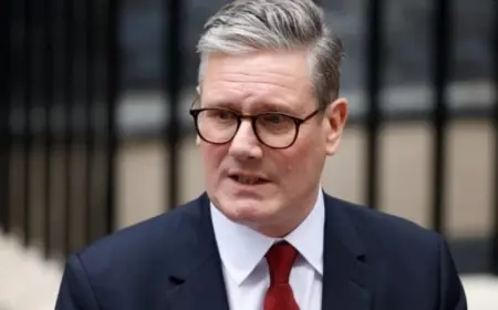 ستارمر يتعهد بتحسين اتفاق الخروج من الاتحاد الأوروبي لبريطانيا