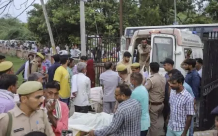 توقيف مسؤولين وشرطيين بعد واقعة تدافع مميتة في الهند