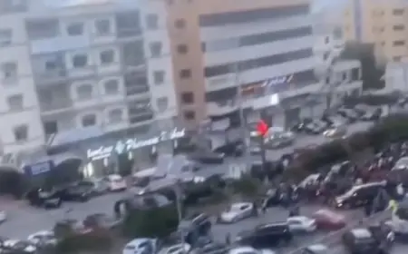 بالفيديو - قطع الطريق في جبيل بسبب قطع الكهرباء المستمر