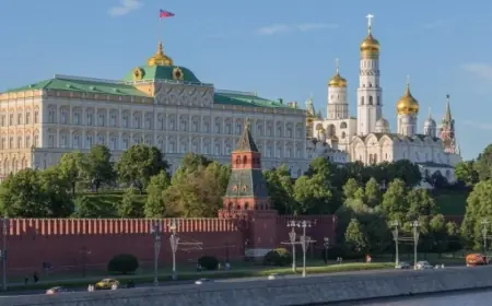 الكرملين: إدارة بايدن هيأت أجواء أفضت إلى الهجوم على ترامب