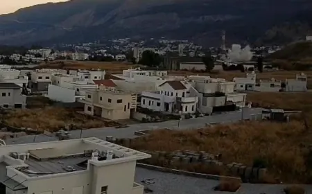 بالفيديو - توثيق لحظة سقوط الصواريخ بشكل مباشر في كريات شمونة