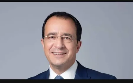 الرئيس القبرصي: لا خيار سوى إعادة توحيد الجزيرة