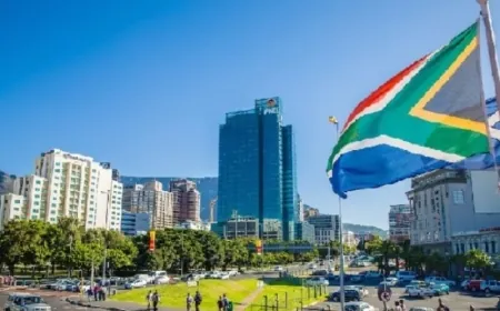 شرطة جنوب أفريقيا تكتشف مختبرا لتصنيع المخدرات بملايين الدولارات