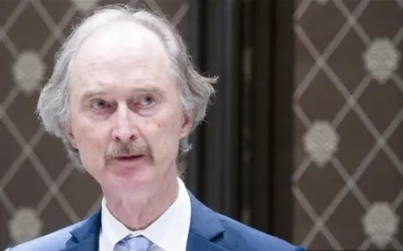 المبعوث الأممي إلى سوريا: يجب أن تساهم الأطراف الخارجية ذات الشأن بسوريا في الحل