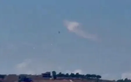 بالفيديو - طائرات حربيّة إسرائيلية تُحلّق على علو منخفض جدّاً فوق بلدة ‎عيتا الشعب