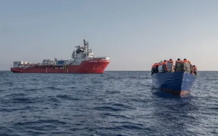 السفينة أوشن فايكينغ تنقذ 196 مهاجراً قبالة سواحل ليبيا