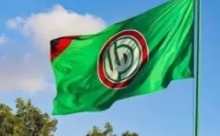 عضو المكتب السياسي في حركة امل طلال حاطوم  من حارة حريك: العملية الاسرائيلية فشلت ونحن اعتدنا على الغدر الاسرائيلي والمطلوب اليوم الوعي وان ينكفئ الاهالي من الشارع افساحاً بالمجال لفرق الاسعاف والدفاع المدني القيام بمهامها