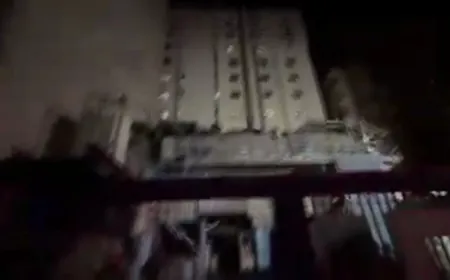 بالفيديو - مشاهد تظهر حجم الدمار الذي خلفته الغارة الاسرائيلية على حارة حريك