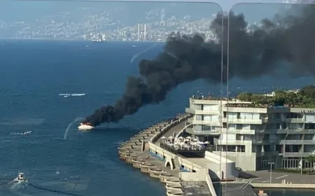 بالفيديو - حريق في البحر قبالة بيروت..