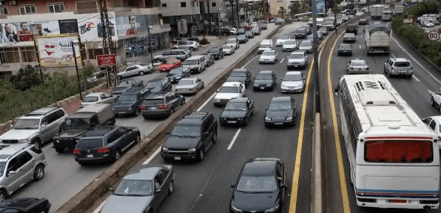 زحمة سير خانقة على أوتوستراد طبرجا - البوار.. ماذا يحصل هناك؟