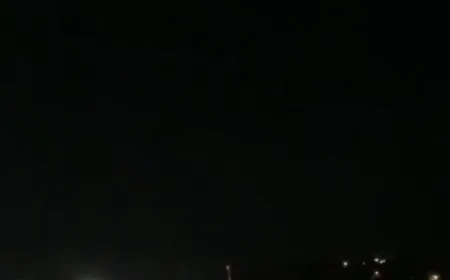 بالفيديو - لحظة اقدام لمقاومون لحرق محطة حافلات مستوطنة بيتار عيليت غرب بـيـت لـحـم