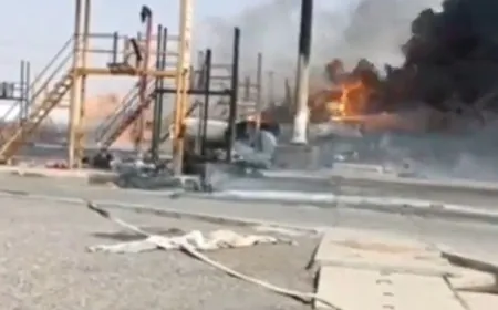 حريق كبير في خزانات وقود بمنطقة حدودية بين إيران وأفغانستان