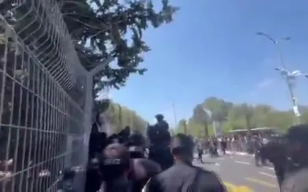 بالفيديو - متظاهرون اقتحموا قاعدة تل هشومير خلال تظاهرة ضد التجنيد الإجباري