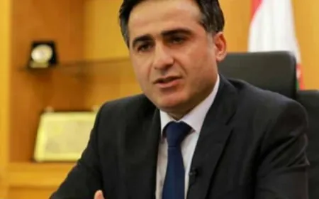 أكد وزير الاشغال العامة والنقل علي حمية انه لا صحة لوصول أي بوارج حربية إلى الموانئ اللبنانية والمرفأ المتداول في الفيديو ليس من المرافئ اللبنانية