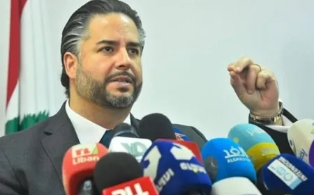 وزير الاقتصاد يطالب بإعلان حالة الطوارئ.. "الحرب قد تعيد لبنان إلى العصر الحجري"!