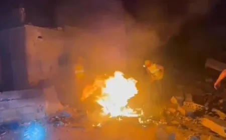 بالفيديو - آثار الغارة التى استهدفت منزل بميس الجبل