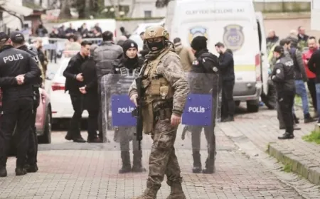 الشرطة التركية تعتقل مُلثماً بعد طعنه 5 أشخاص