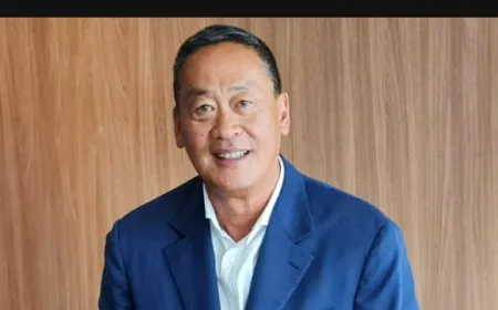 القضاء في تايلاند يقيل رئيس الوزراء على خلفية أخلاقيات العمل