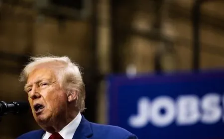 ترامب يزور بلدة ينشط بها العنصريون البيض