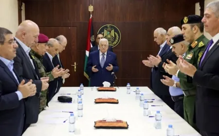 عباس يبحث مع قادة الأجهزة الأمنية خطة الذهاب إلى غزة