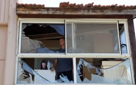 الجيش الإسرائيلي ينفي إصابة قاعدة قرب تل أبيب استهدفها حزب الله