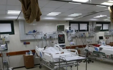 الدبابات الإسرائيلية على بعد كيلومتر".. هل يتكرّر سيناريو إقتحام المستشفيات