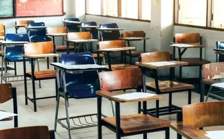 مطالبات بإعفاء طلاب الجنوب من رسوم التسجيل