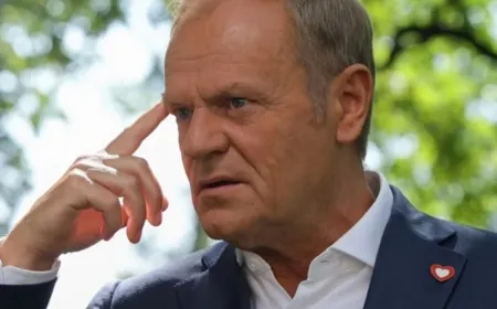 وارسو تدعو كييف إلى حل الخلافات التاريخية بين البلدين