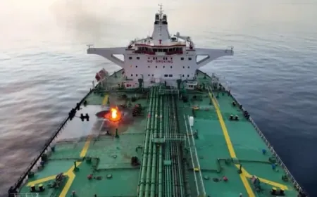 الحوثيون: زوارق قطر تبدأ سحب الناقلة اليونانية "سونيون" غداً الأحد