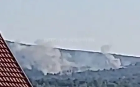 بالفيديو - قصف عنيف من جنوب لبنان على منطقة ميرون.