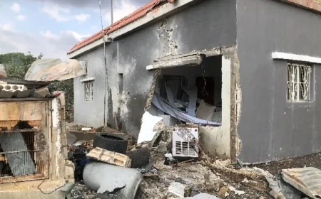 دبابة ميركافا تقصف منزلًا في كفرشوبا