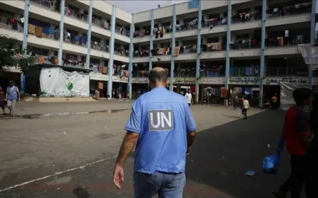 الأونروا: مقتل 6 من موظفي الوكالة في غارتين جويتين بغزة