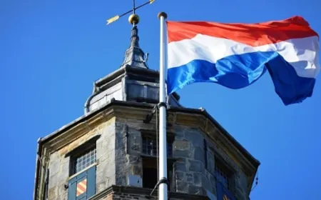 هولندا تسعى لتشديد قيود الهجرة بعد توقع الحكومة "أزمة لجوء