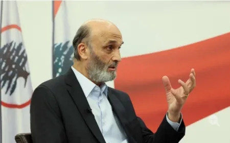 جعجع ينتقد قرار “التربية”: البعض لا يريد لبنان وطنًا!