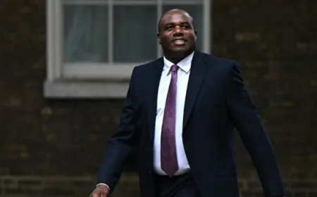 وزير الخارجية البريطاني يقلّل من أهمية تهديدات بوتين