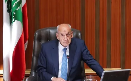 بري تلقى إتصالاً هاتفياً من الرئيس الفرنسي