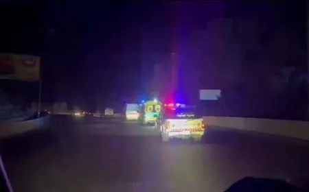 بالفيديو - تعمل فرق الدفاع المدني على نقل عدد من الجرحى من مستشفيات لبنان الى داخل الأراضي السورية