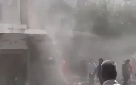 بالفيديو - غارة وسط بلدة كفرحتى جنوب لبنان