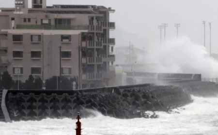 رصد تسونامي منخفض في جزيرة يابانية نائية