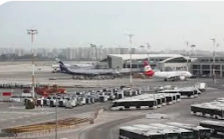 القوات المسلحة اليمنية: استهداف مطار يافا المسمى إسرائيليا "بن غوريون" أثناء وصول المجرم بنيامين نتنياهو بصاروخ فلسطين2 البالستي.