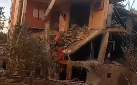 بالفيديو -آثار الغارة على ميفدون