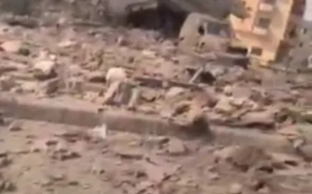 بالفيديو -غارة اسرائيلية دمرت مبنى على اوتوستراد حبوش - النبطية