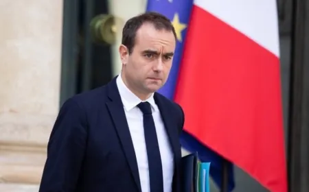 بفوائد الأصول الروسية المجمدة.. باريس تشتري معدات عسكرية لكييف