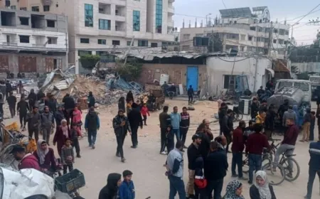 مسيّرة إسرائيلية تقصف خيام النازحين بجباليا