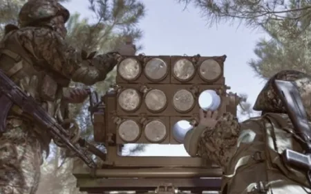 حزب_الله يعلن قصف قاعدة سنط جين بين ‎نهاريا ومدينة عكا برشقة صاروخية كبيرة