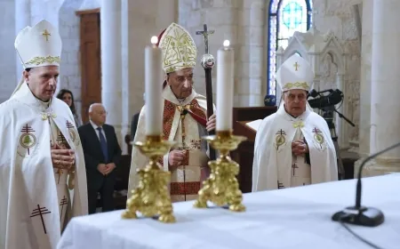 صلّى لضحايا الجيش والإعلام... الراعي: الحرب خرجت عن نظامها الدولي وتحصد أطفالاً ونساءً ومدنيين